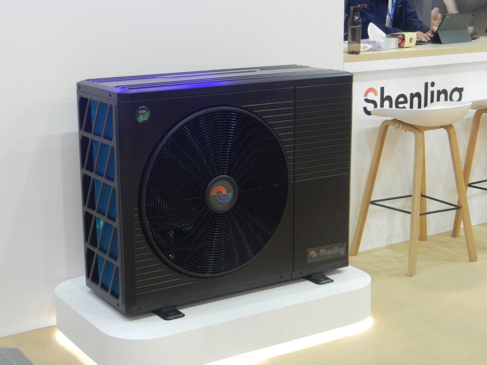 Die asiatischen Hersteller schwören auf Propan. Im Bild eine Wärmepumpe von Shenling aus China mit R290 als Kältemittel. (Foto: Andreas Widmer)